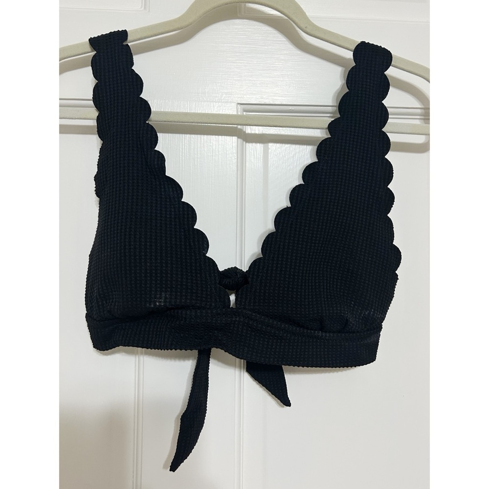 aerie Black Scalloped Swim Top